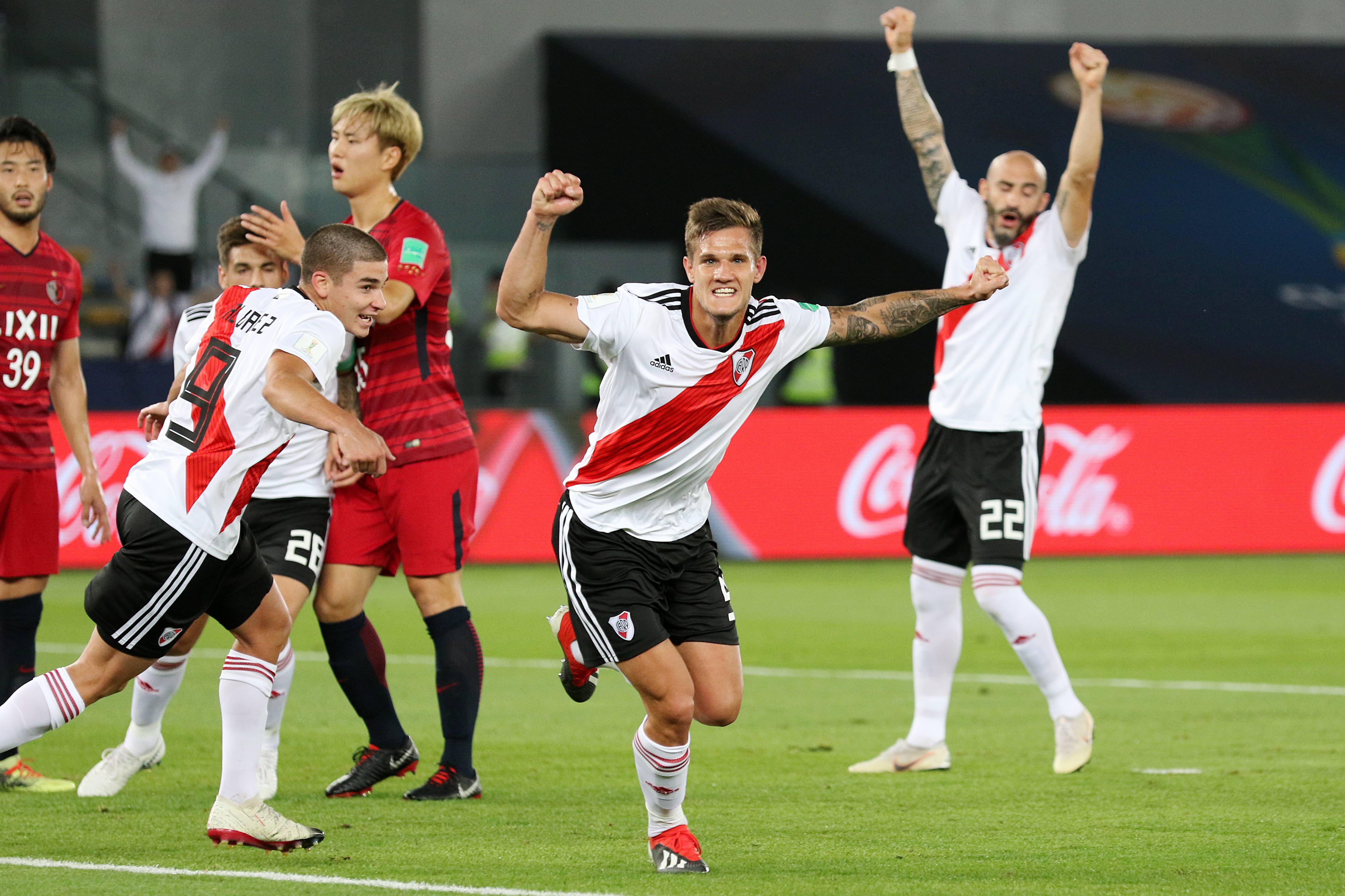 包含世俱杯-国米2-0九人河床以小组头名晋级将战弗鲁米嫩塞的词条