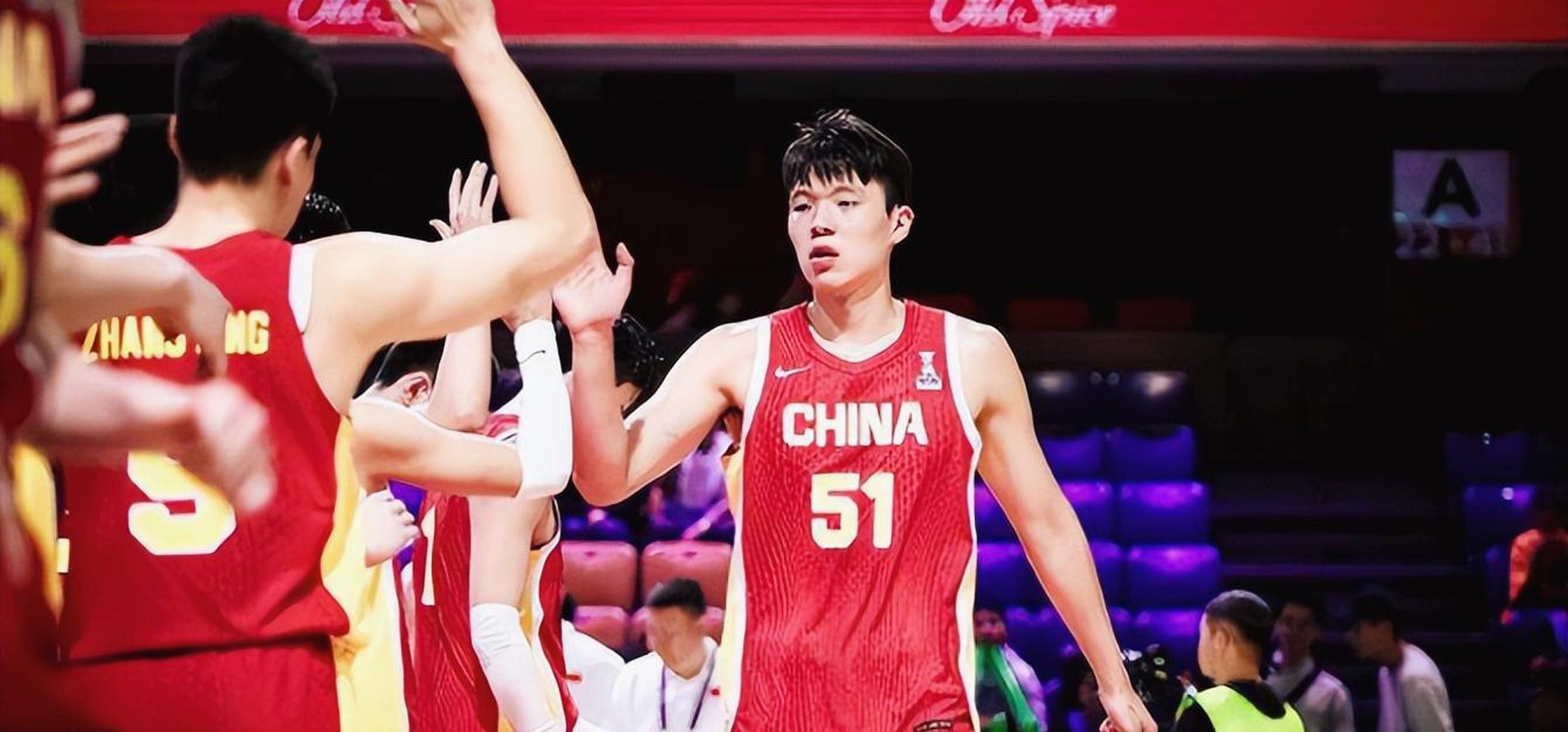 包含中国男篮14人前往沙特备战亚洲杯周琦杨瀚森缺阵的词条